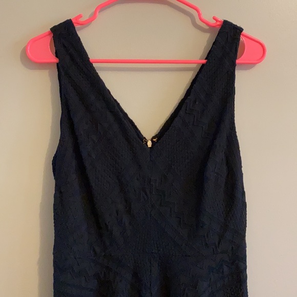 DKNY Aztec Textured Black V-Neck High Low Fit & Flare Dress - Picture 3 of 9